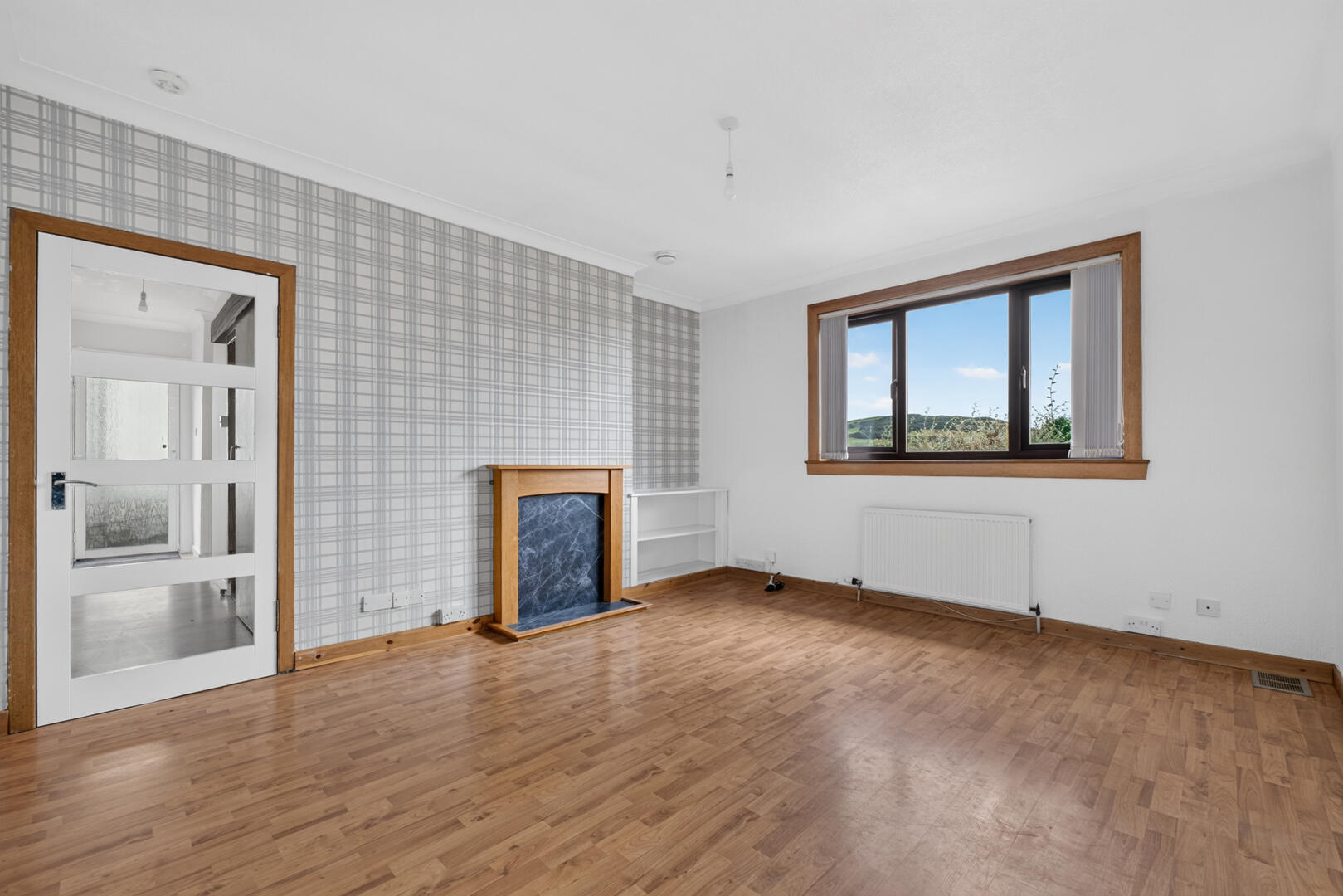 2 bed property in Highthorne Crescent, West Kilbride